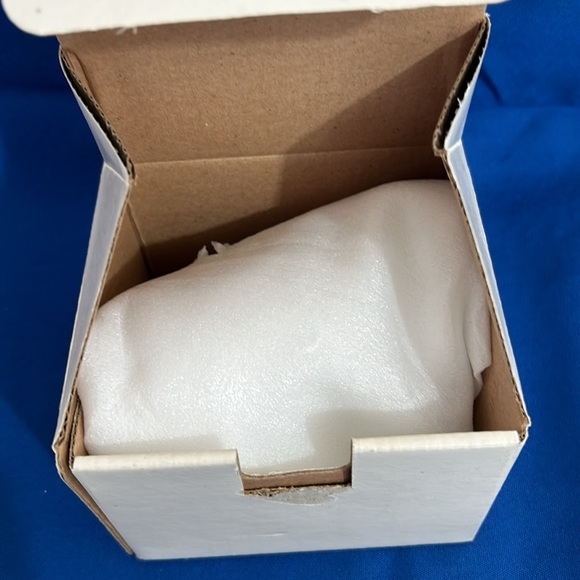 Grolier Disney Peter Pan Dated 1997 Ornament - Picture 8 of 10